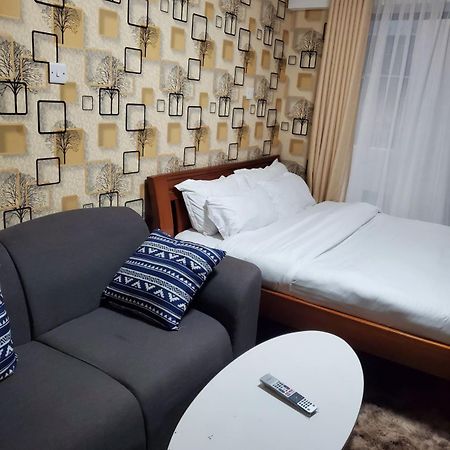 شقة Lovely & Cozy Compact Studio Near Airport With Rooftop View نيروبي المظهر الخارجي الصورة