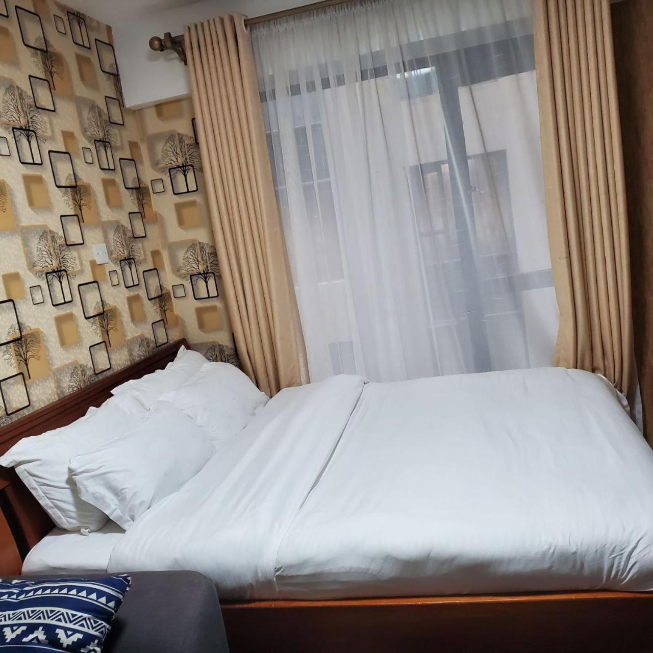 شقة Lovely & Cozy Compact Studio Near Airport With Rooftop View نيروبي المظهر الخارجي الصورة