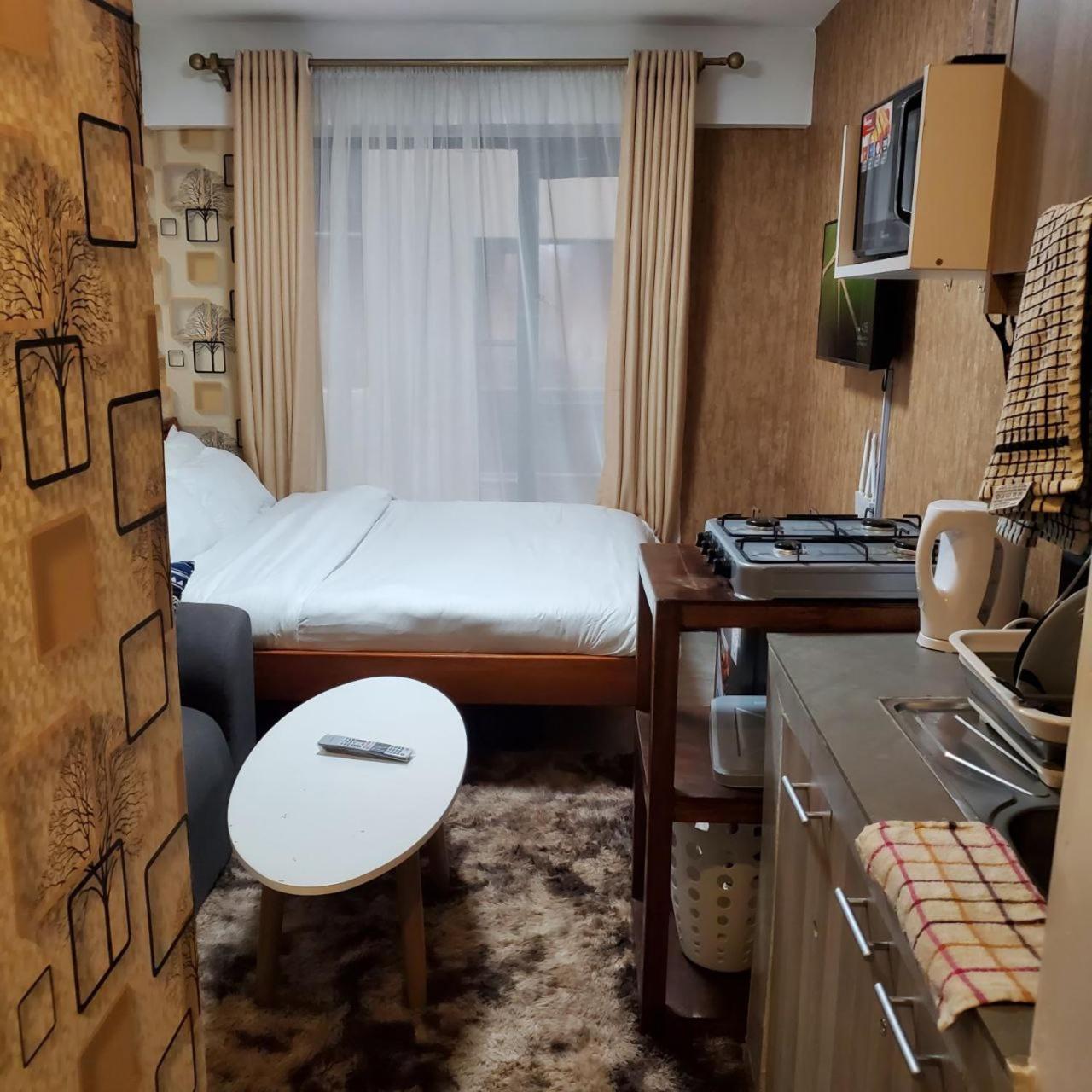 شقة Lovely & Cozy Compact Studio Near Airport With Rooftop View نيروبي المظهر الخارجي الصورة